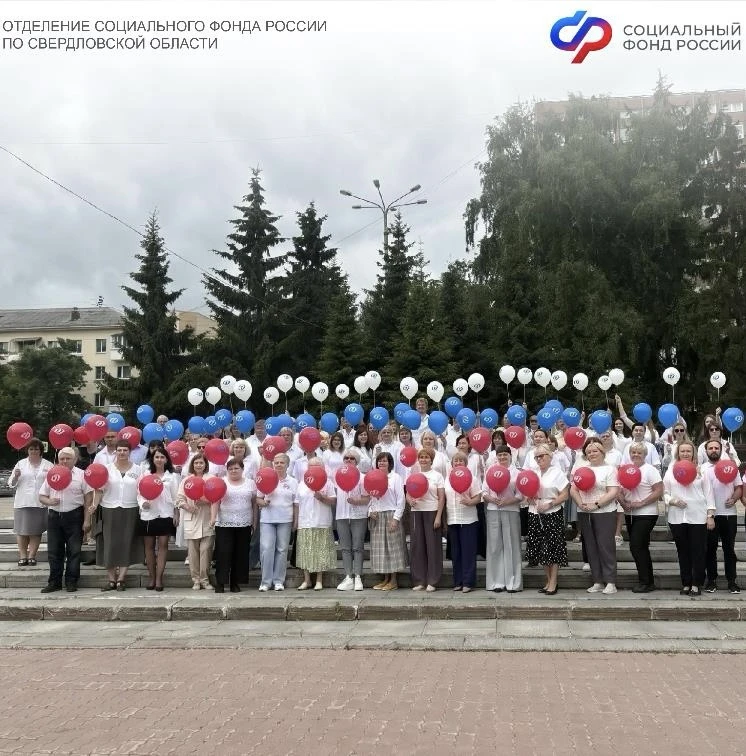 🇷🇺 Дорогие подписчики, поздравляем вас с Днем России! Этот праздник объединяет всех нас в любви к 