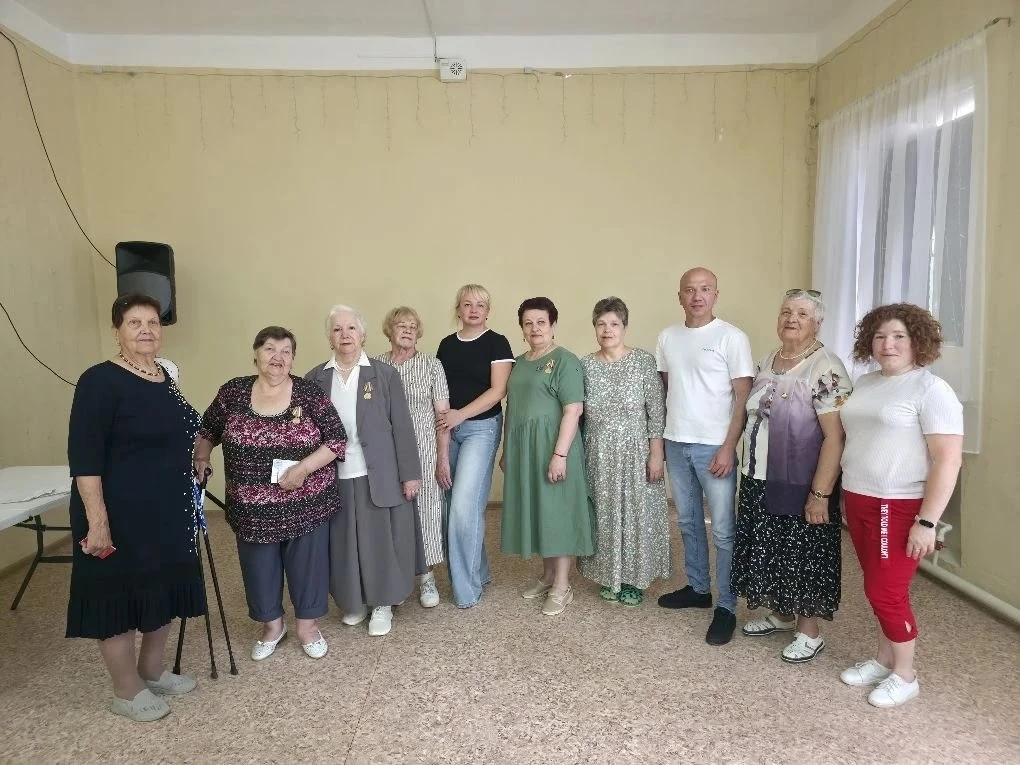 10 июня в ДК "Колокольчик" состоялось торжественное вручение памятных наградных знаков "Дети войны".
