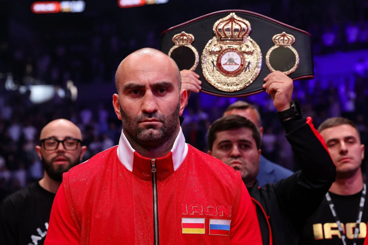 Чемпион WBA в тяжелом весе Мурат Гассиев и чемпион WBC Агит Кабайел могут провести объединительный б