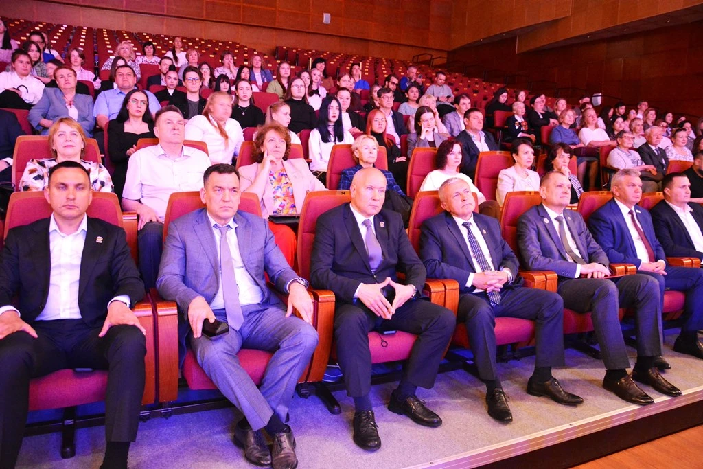 📍22 мая Игорь Чесницкий принял участие в торжественном мероприятии, посвященном 85-лет...