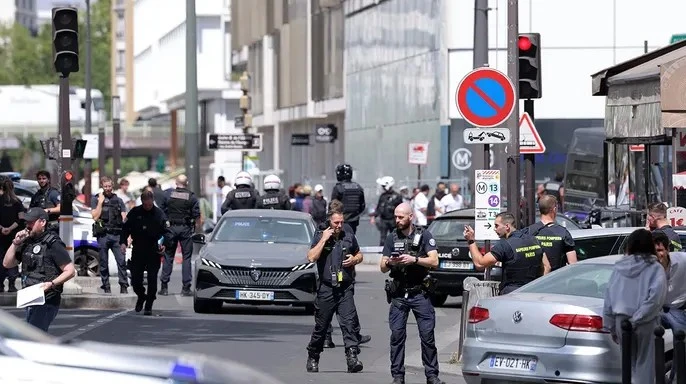 🔪 Трое женщин пострадали при нападении в Париже

🇺🇸 США — Fox News

В Париже 31-летний мужчин