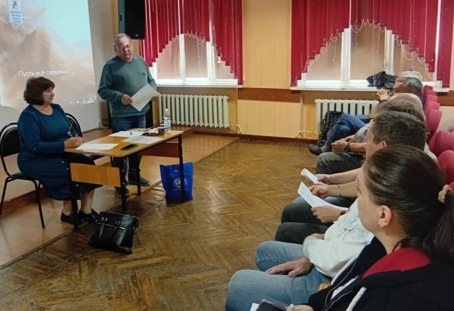 🎓 30 мая на базе библиотечно-музейного центра прошло выездное заседание совета Приморс...