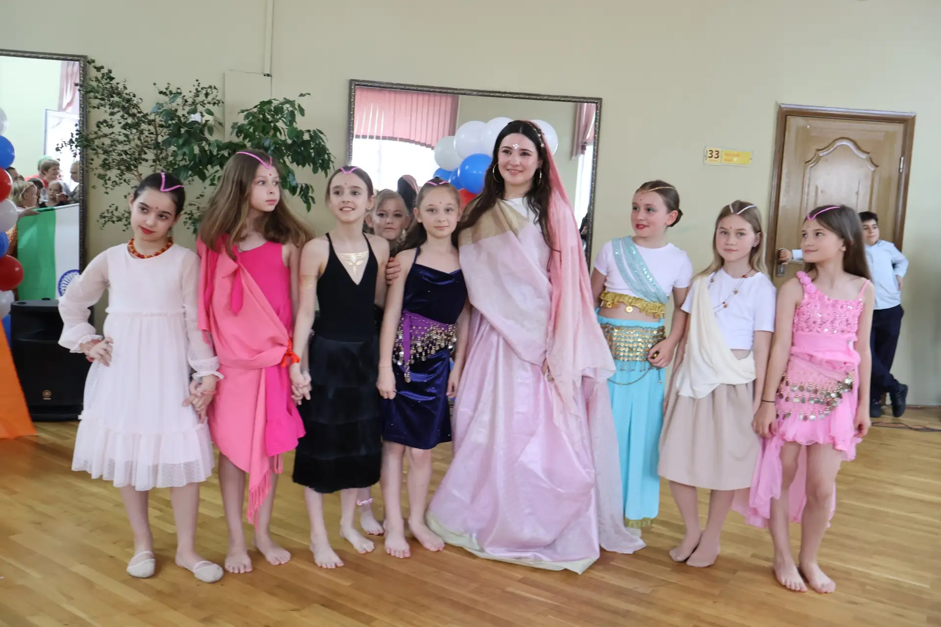 Сегодня наш лицей на несколько часов превратился в пестрый калейдоскоп культур, традиций и улыбок.  