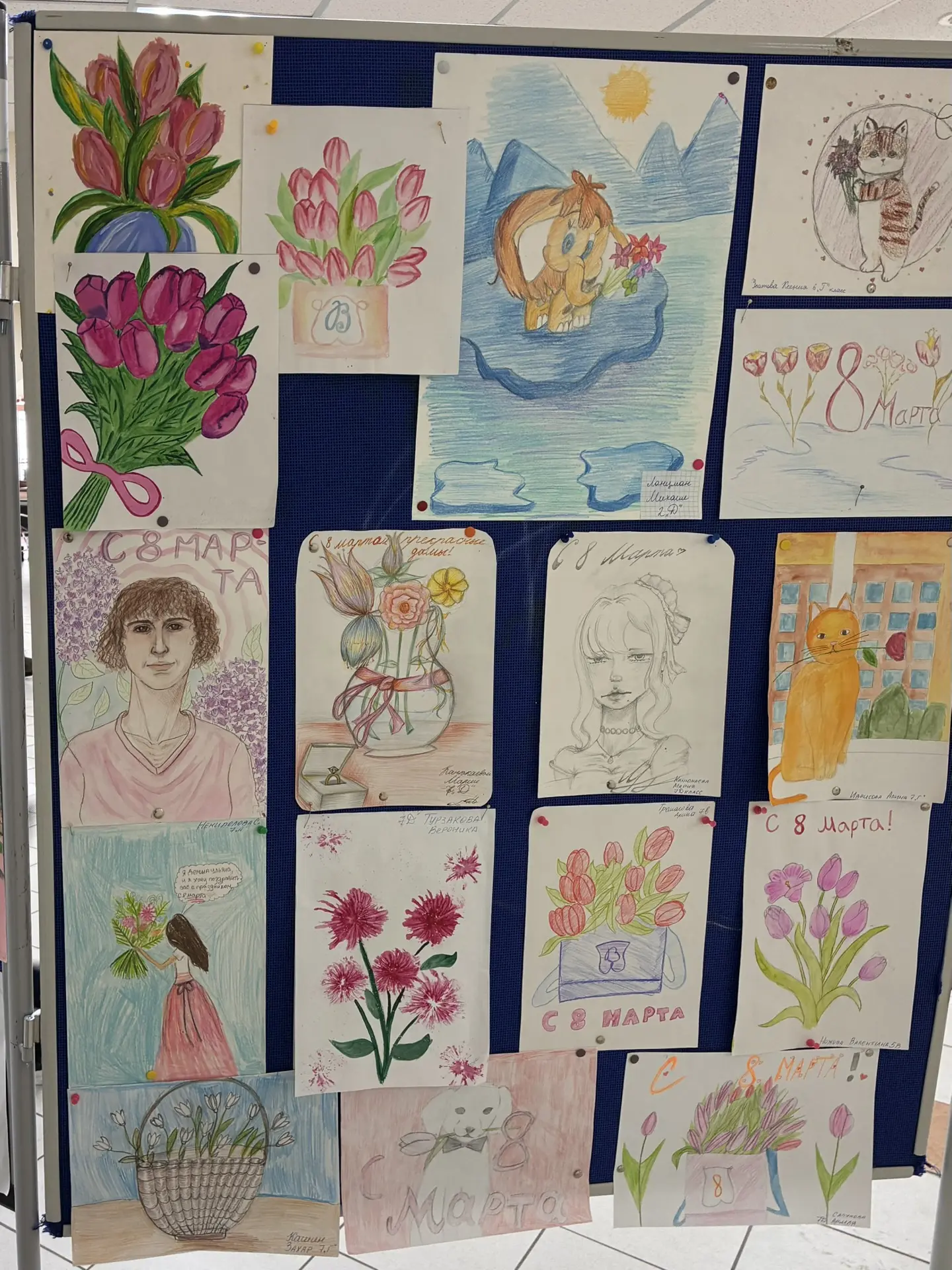 💐🌷8 марта: день весны и нежности!  В нашей школе расцвели невероятные цветы! Учитель рисования Ильин