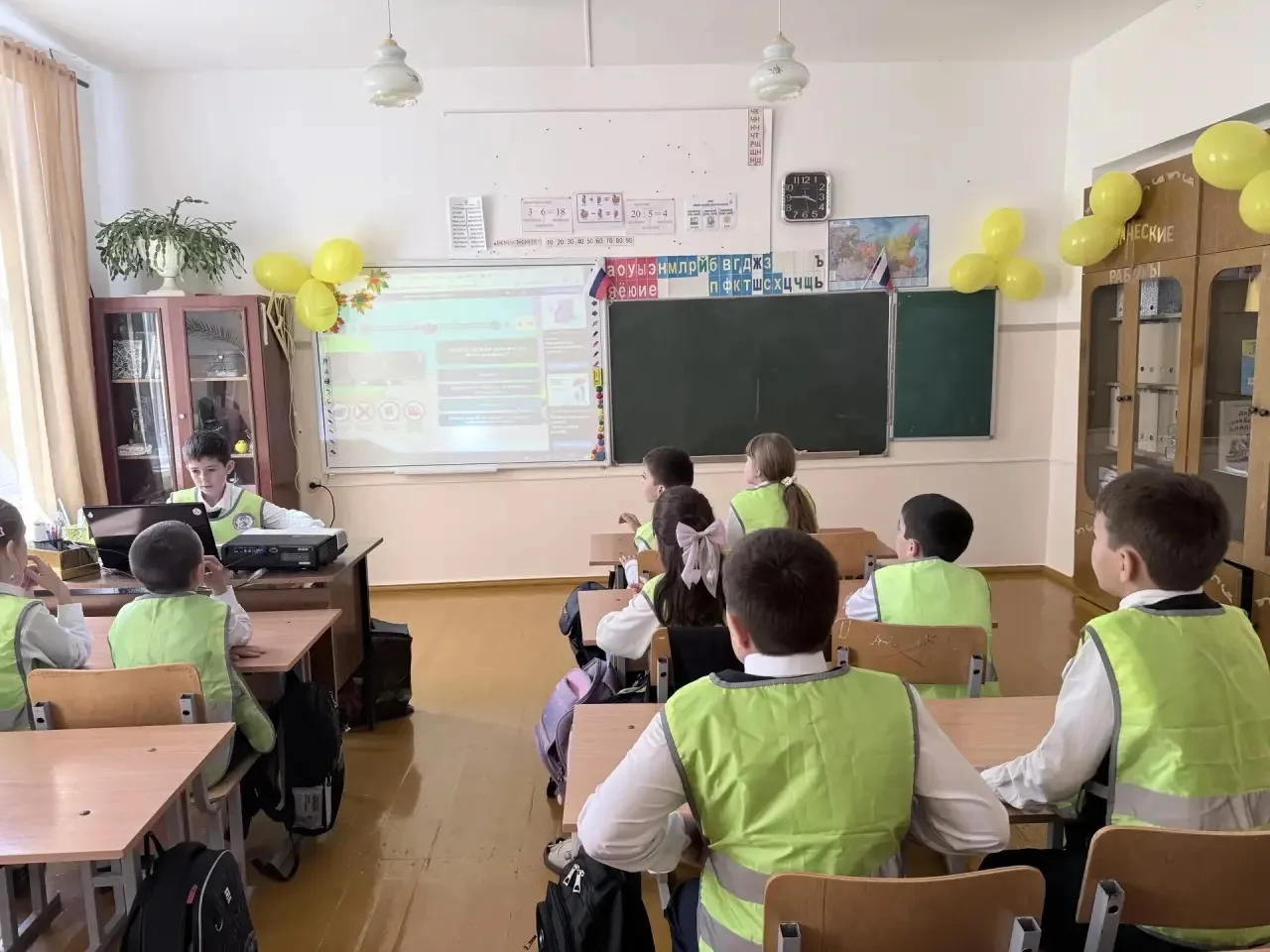 Классный час «Обязанности участников дорожного движения»