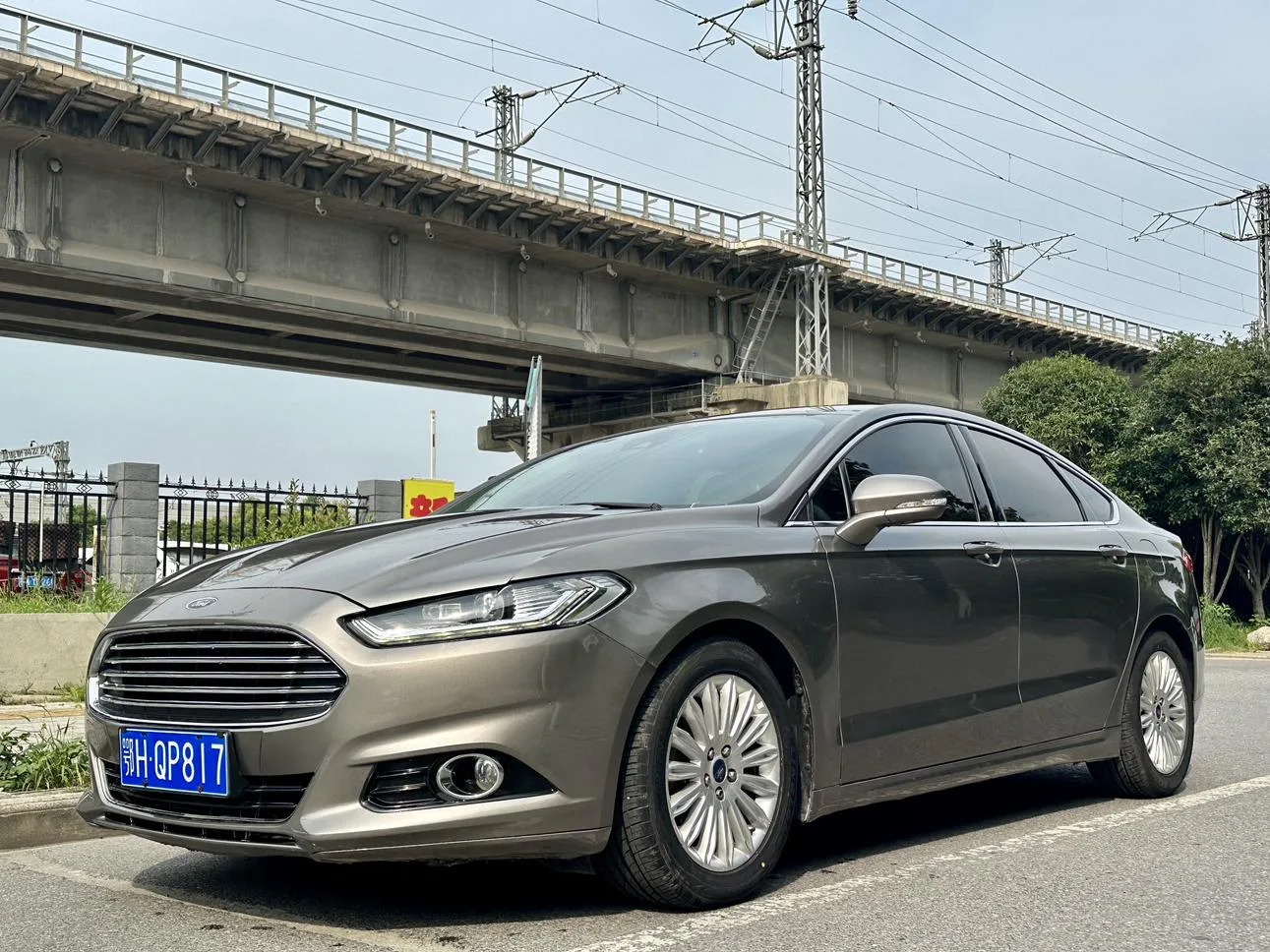 🚗 Ford 2013
