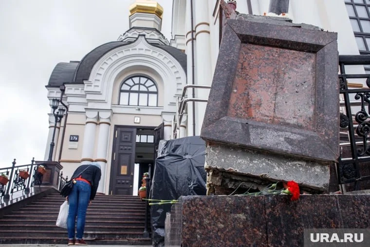 В полиции раскрыли детали гибели мамы и сына у храма в Екатеринбурге.
