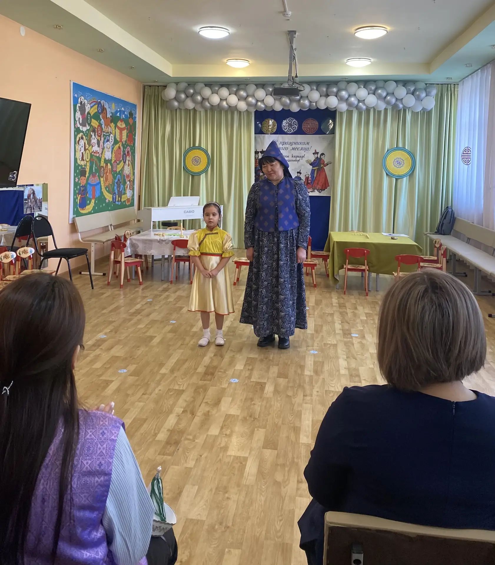 Сегодня состоялся традиционный турнир по бурятской народной игре «Шагай наадан» среди с...