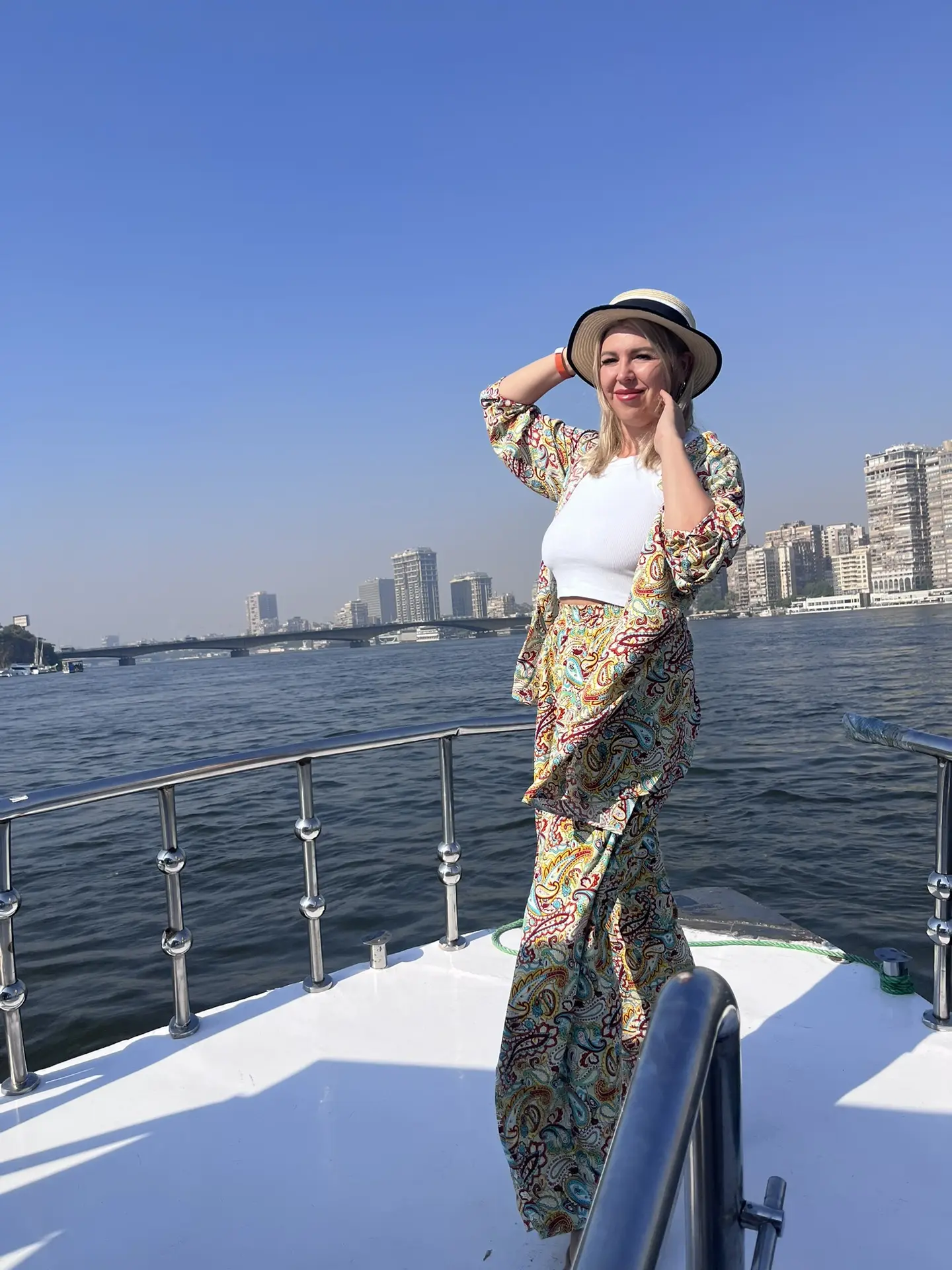 Привет 👋🏻 Меня зовут Татьяна ,42 года. Кто со мной в ЗАГС? Можно на следующей неделе 😂