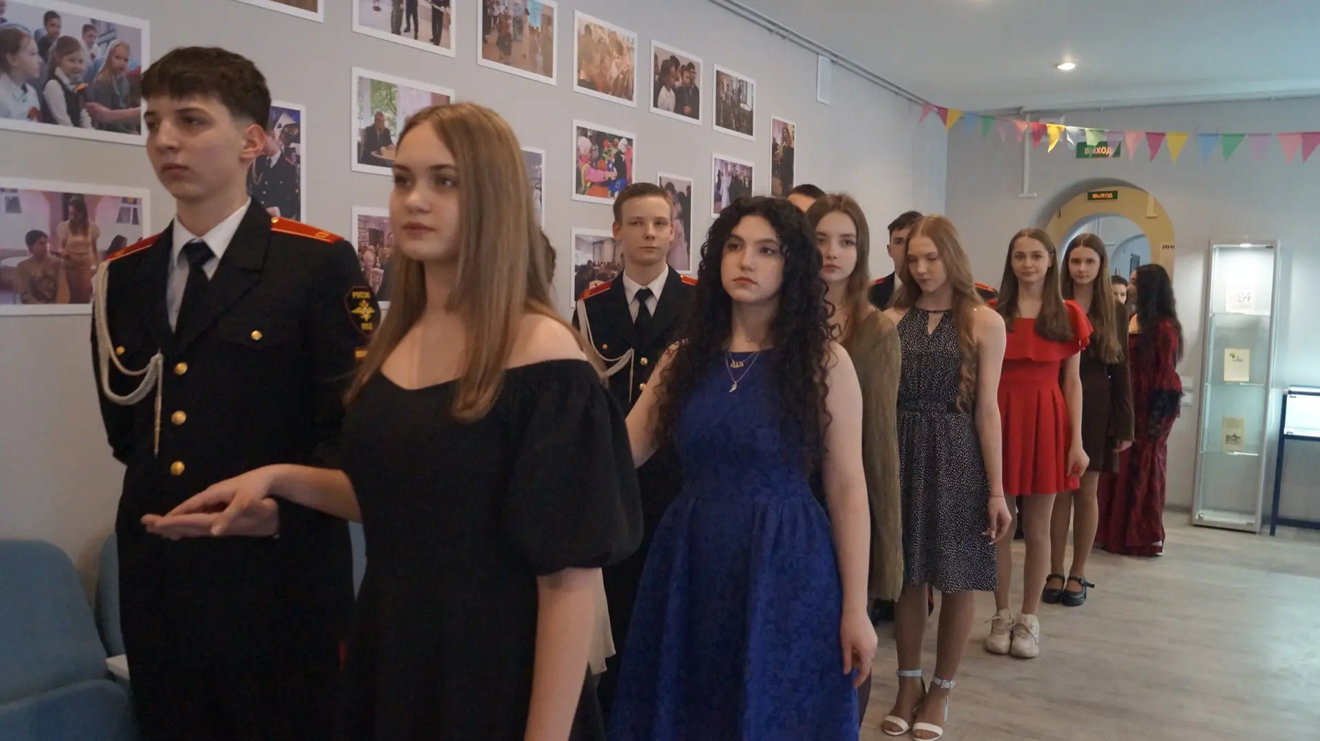 🌸 «Праздник весны: бал суворовцев и гимназисток» 🌸  24 марта в музее «Анна Ахматова. Серебряный век»