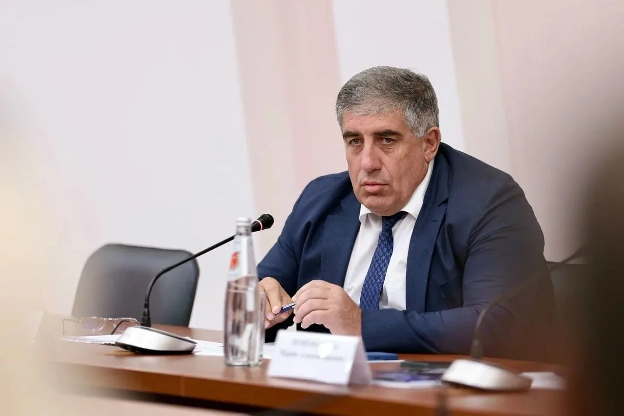🎗️Ректор ДГПУ Нариман Асваров предложил внедрить в программы подготовки педагогов специальные модул