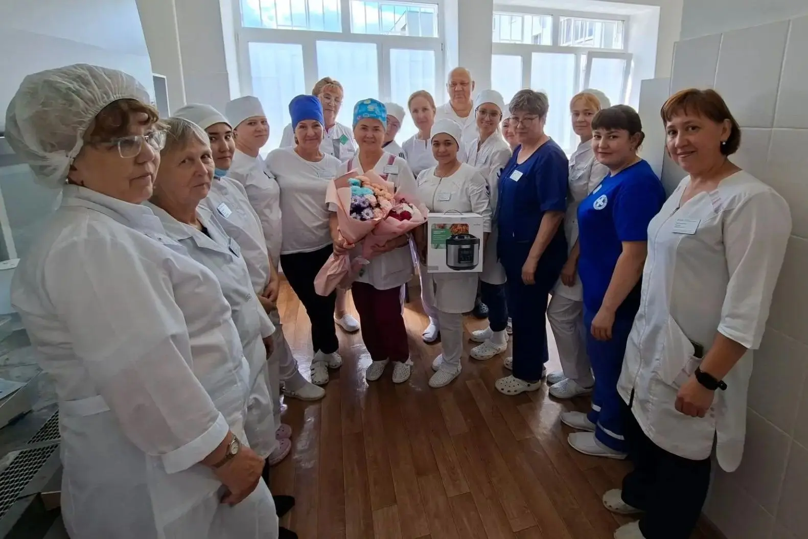 🏥✨Сегодня у нас случилось доброе, но немного грустное событие. Мы проводили на заслуженный отдых лю