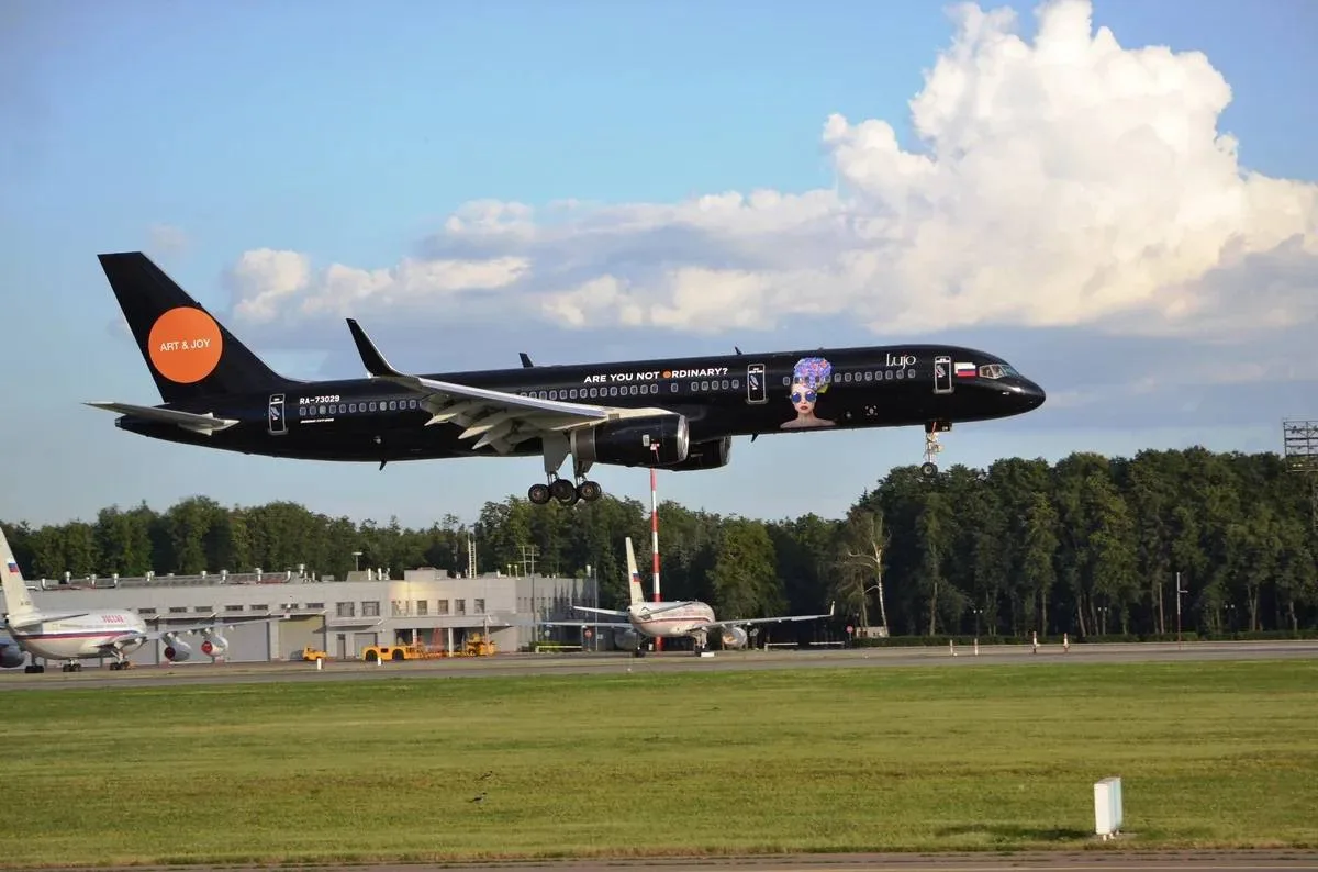 Рейс Москва — Бодрум авиакомпании Azur Air вернулся во 🛫Внуково вскоре после вылета из-за техническ