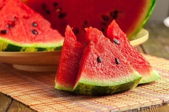 Лето в разгаре!🍉🍓
С первым днем июля, дорогие друзья! 🍒
Лето - это маленькая жизнь, и мы хотим, ч