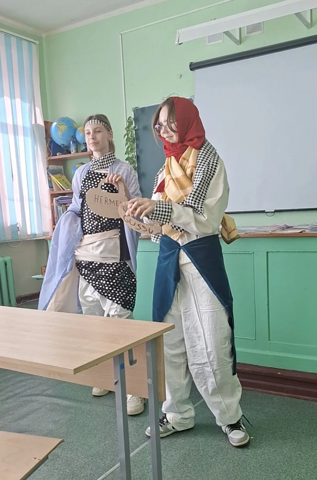 Интересные уроки технологии. 
Творческий подход педагога Кузьминых Л.А. и ребят из 7а класса сделали