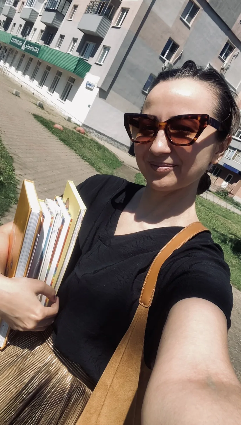 Я очень люблю книги и часто их покупаю. ❤️✨

Мне не жалко денег на книги, потому что понимаю, что кн