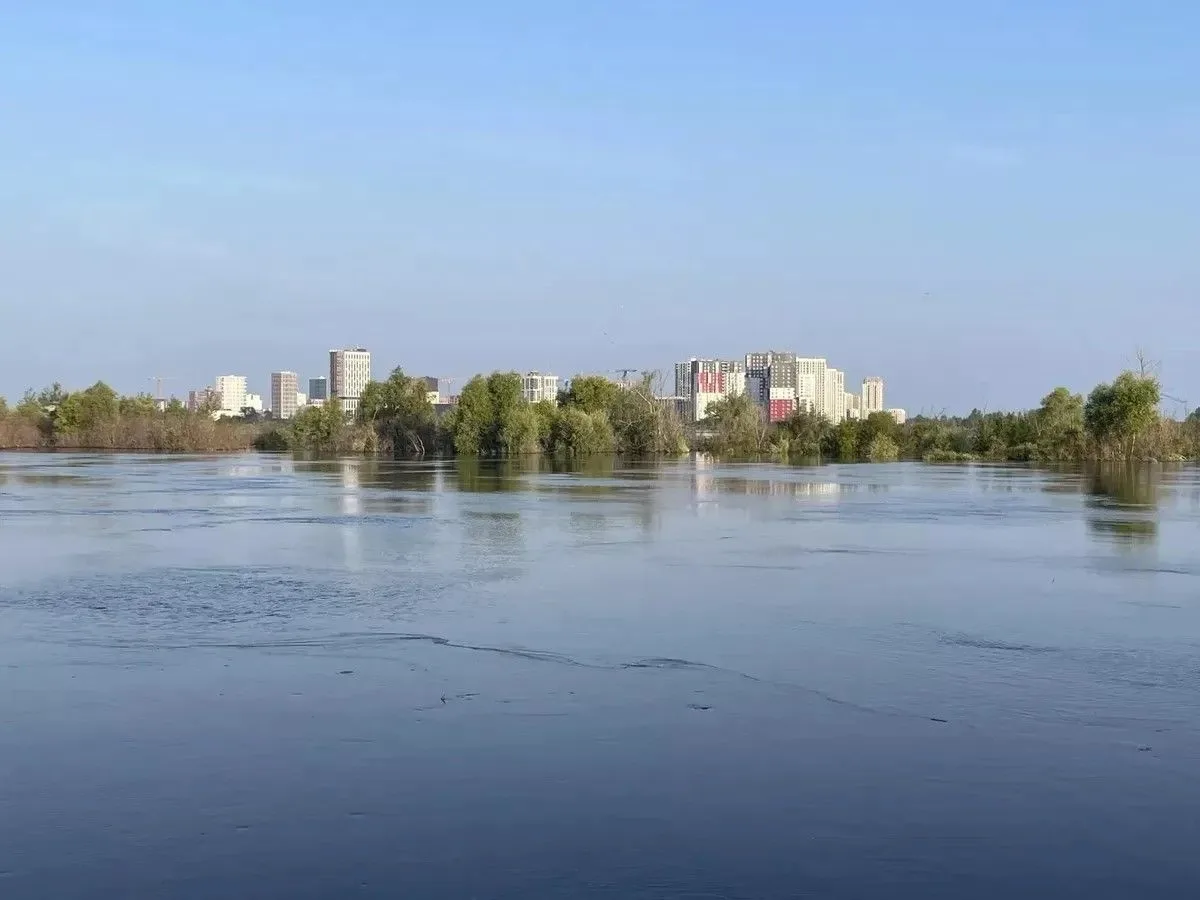 Режим ЧС регионального уровня ввели в Тюмени из-за паводка. 

«Ситуация <...> остается напряженной, 