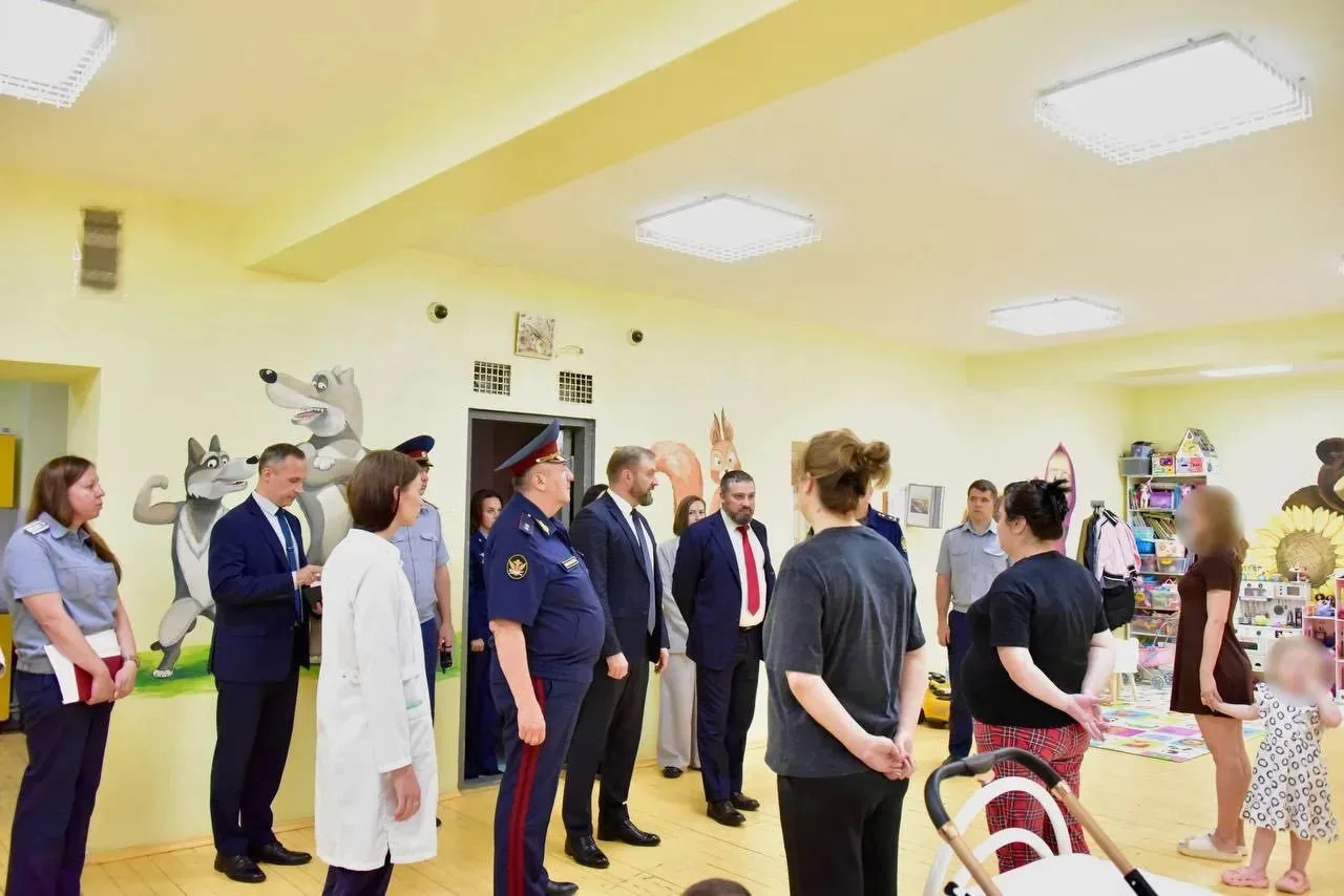 Живой разговор с человеком помогает действительно понять, какие проблемы его волнуют и ...