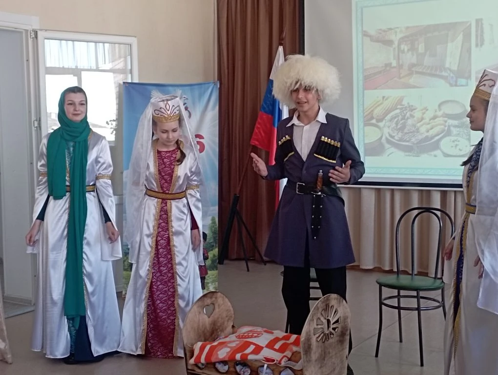 🥇 Наши таланты — гордость школы!  🏆Учащиеся Иванищевской школы стали победителями и призёрами районн