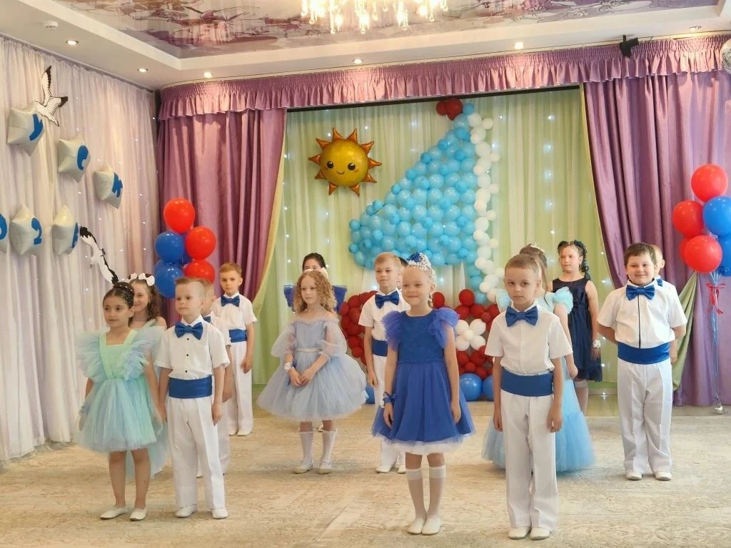 В «Ягодке» прошли четыре ярких выпускных