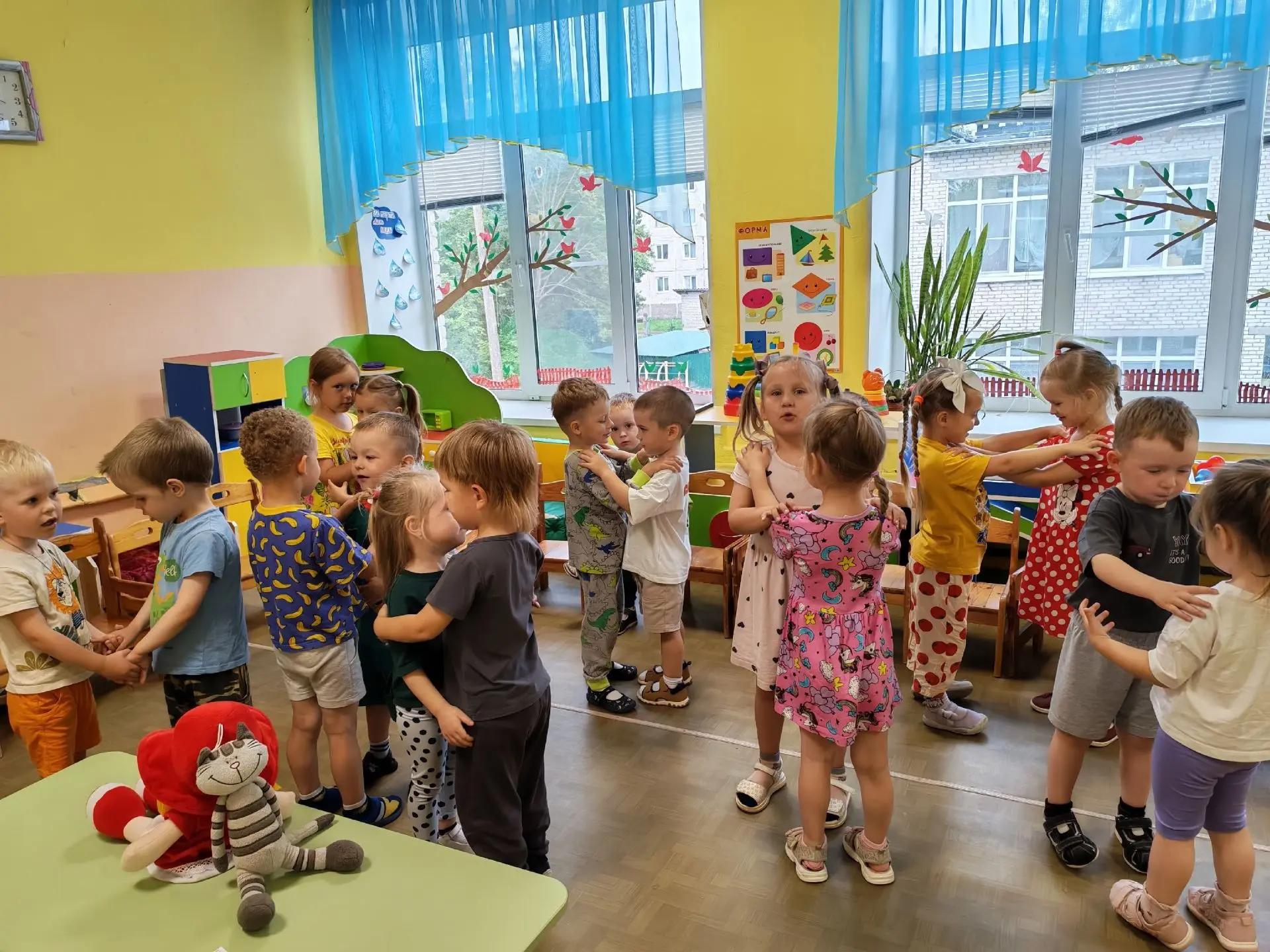 Неделя под девизом "Дружные ребята" в группе №3.💥 Мы искали ответ на вопрос "Что такое...