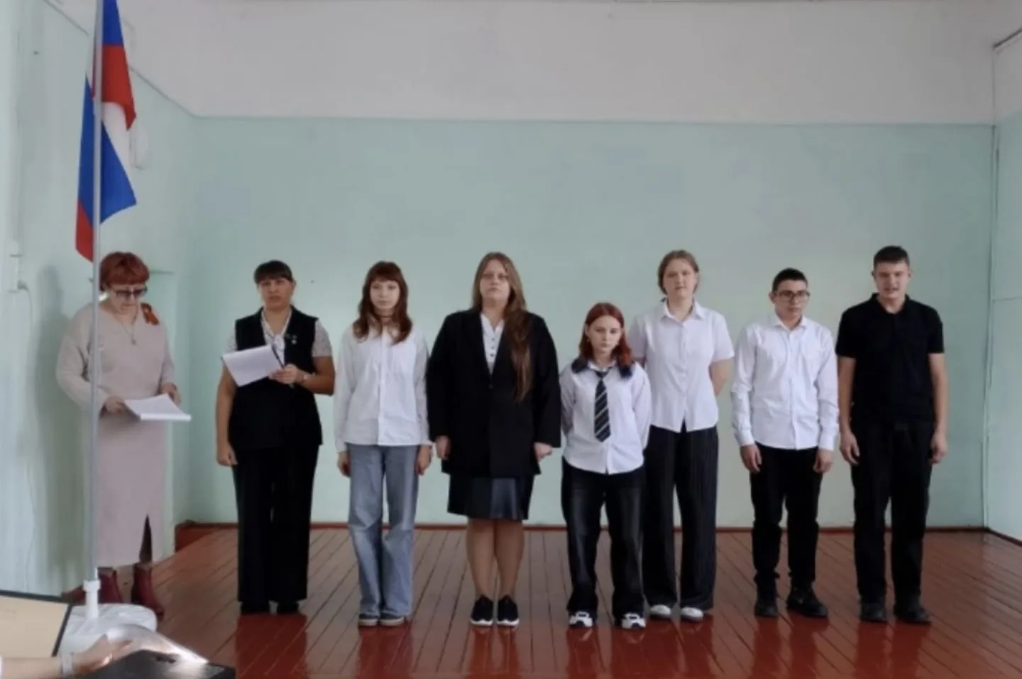 💫Для учащихся 1-11 классов  был проведён Урок Мужества " Ты выстоял, великий Сталингра...
