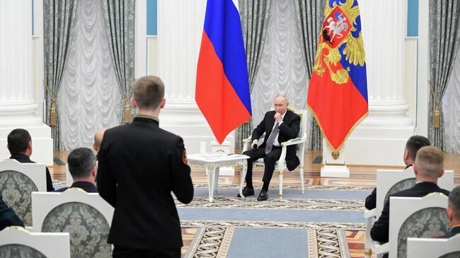 🇷🇺 Владимир Путин — участникам программы «Время героев»: ветераны СВО станут новой элитой госуправле