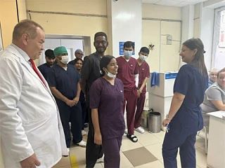 Студентов-медиков из Индии познакомили с работой Первоуральской больницы #Первоуральск