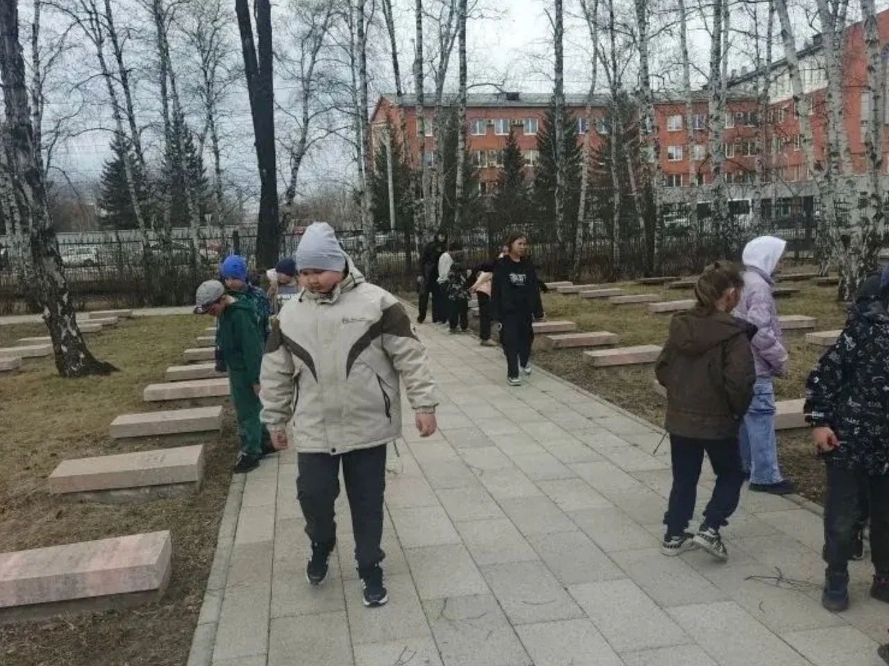 Ребята 3 «Г» класса побывали на экскурсии под названием «Из одного металла льют медаль за бой, медал