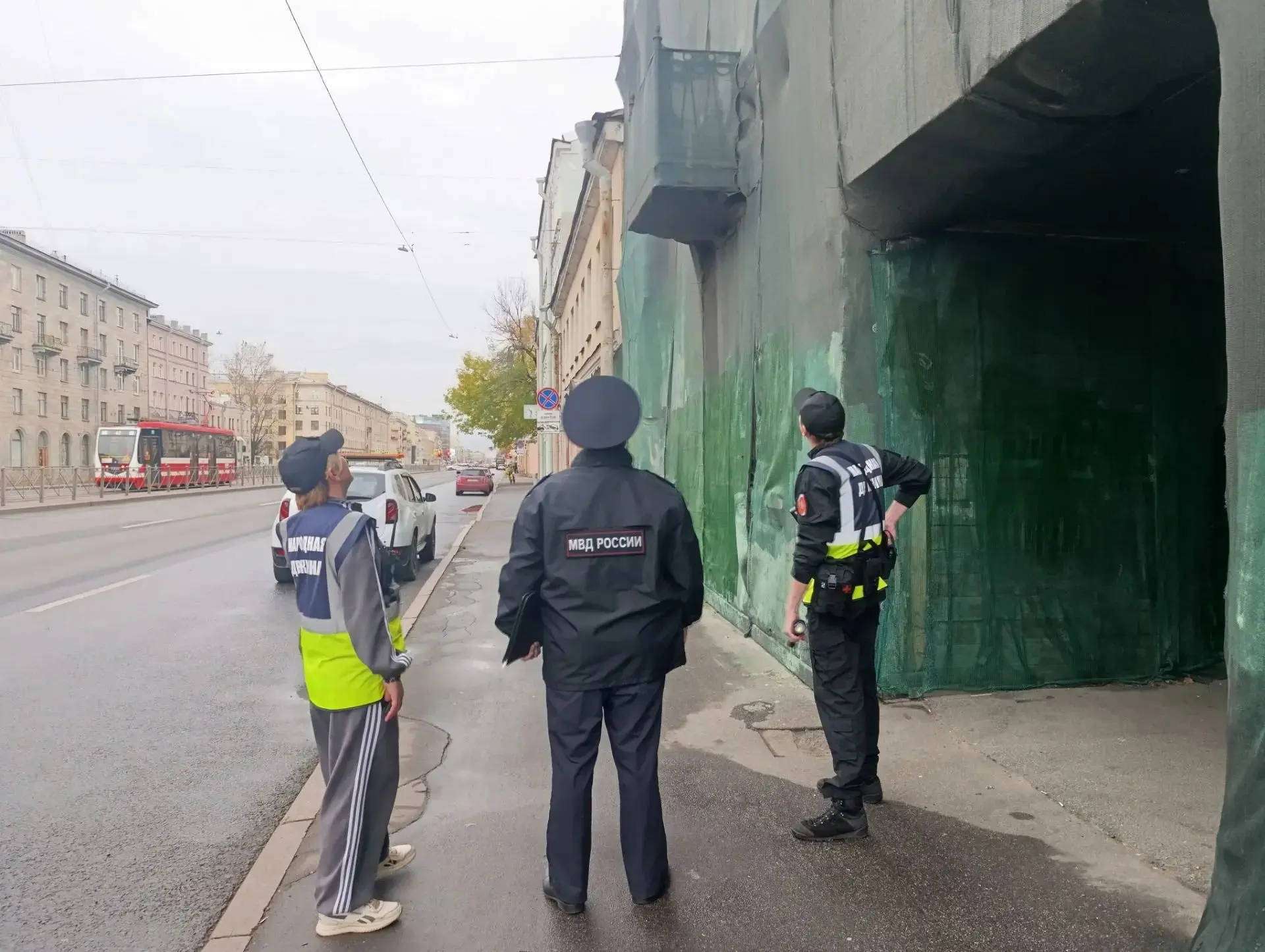 Во Фрунзенском районе прошёл профилактический обход административного участка на Лиговс...