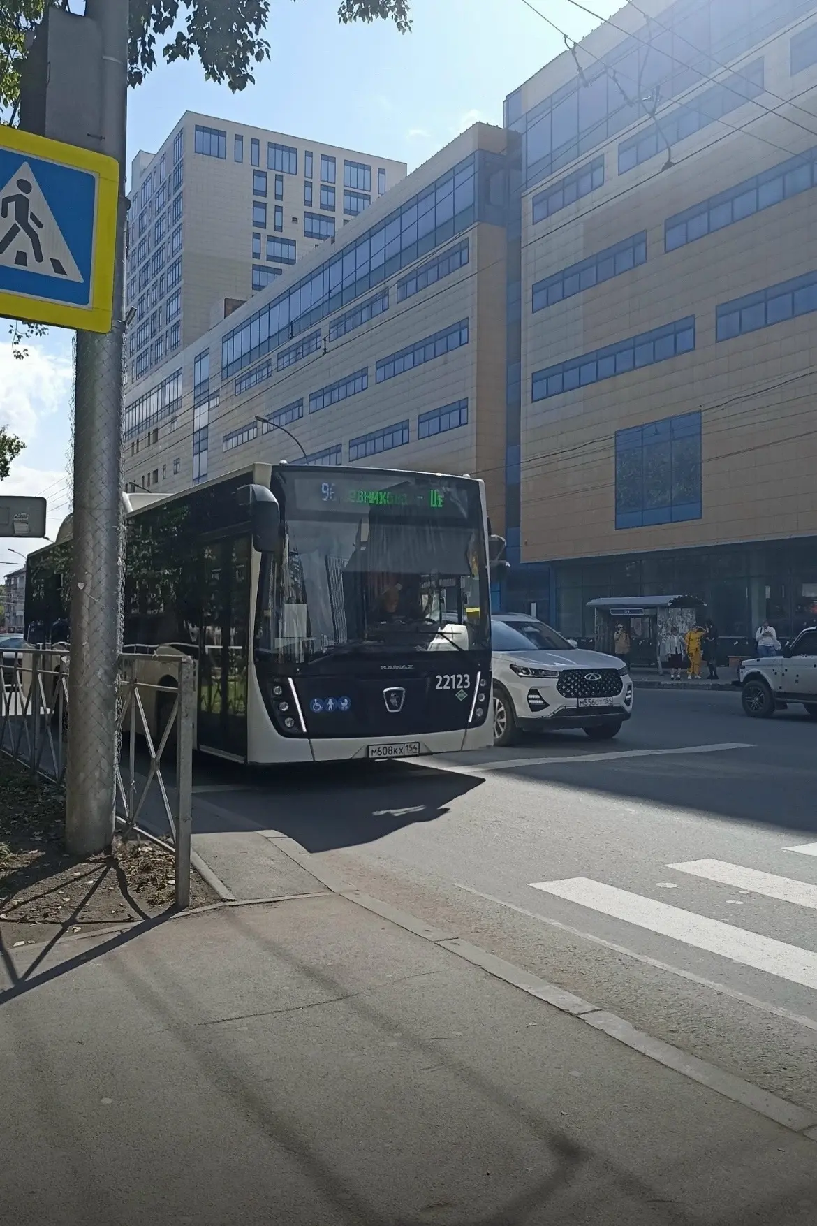 🚧 Внимание, соседи! Изменения в движении транспорта продлены 🚌
