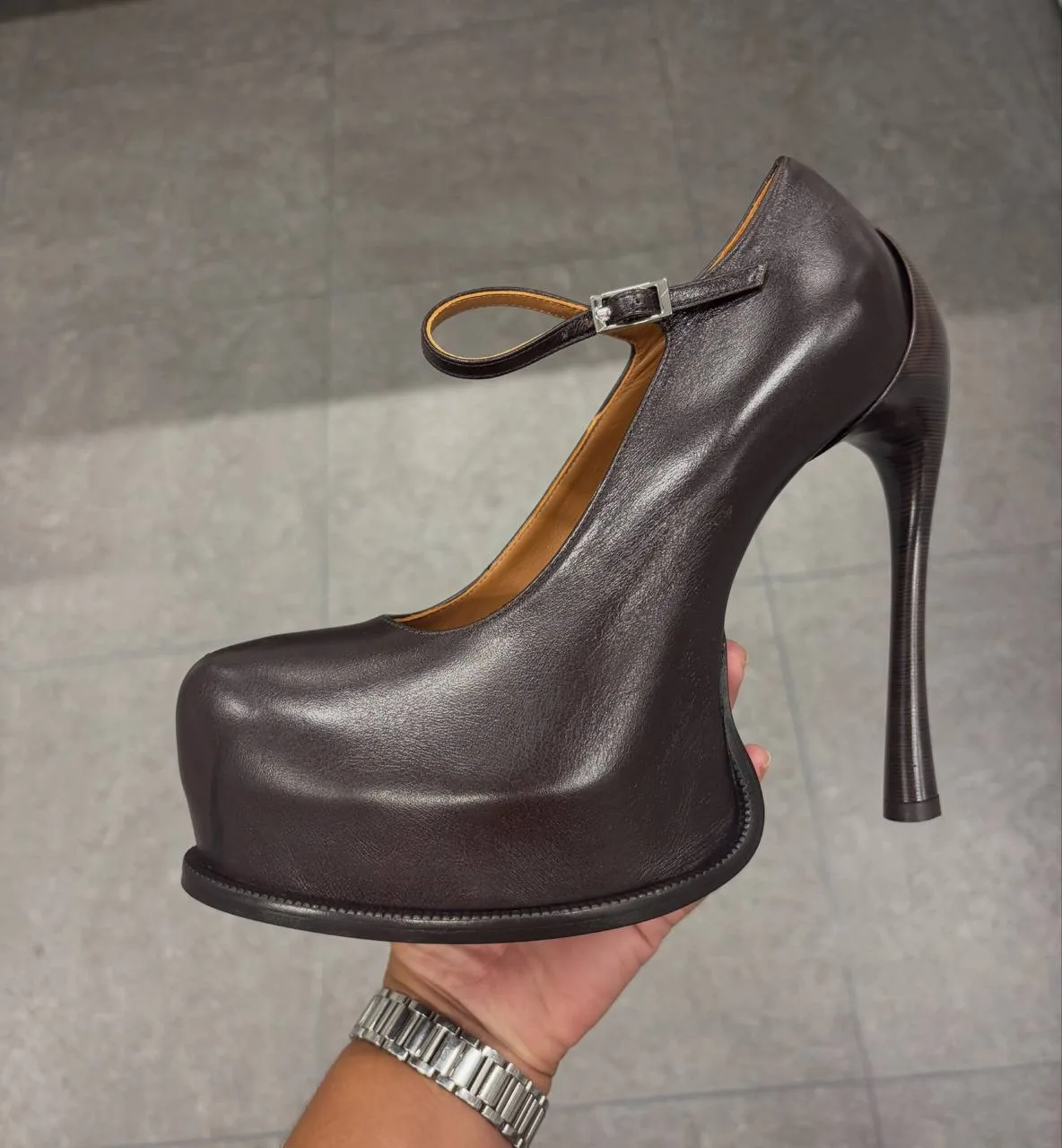 Туфли из коллекции Zara x Galliano 😲  Цены несколько выше, чем за обычную коллекцию, н...
