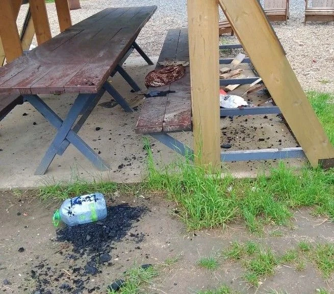 Уважаемые жители и гости!

♻️❗️Мы обращаемся ко всем вам с просьбой соблюдать чистоту и порядок на т