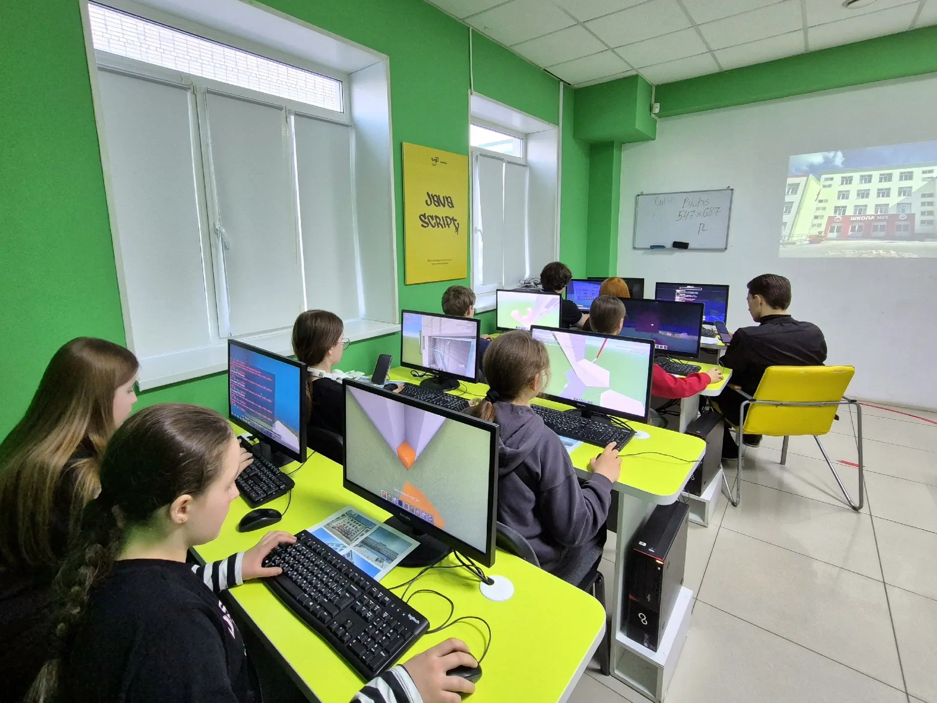 😉 Ученики воссоздали здание нашей школы в Minecraft  Юные жители Заозёрного приняли участие в городс