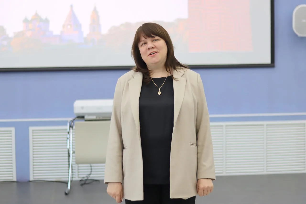 Краеведение на уроках: увидеть, услышать и почувствовать  В ГСГУ прошел методический семинар «Слово 