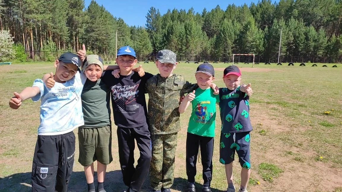 🙋День мальчиков

Военно-спортивная эстафета 💥«Будущие защитники» в летнем лагере проходила 8 июня 