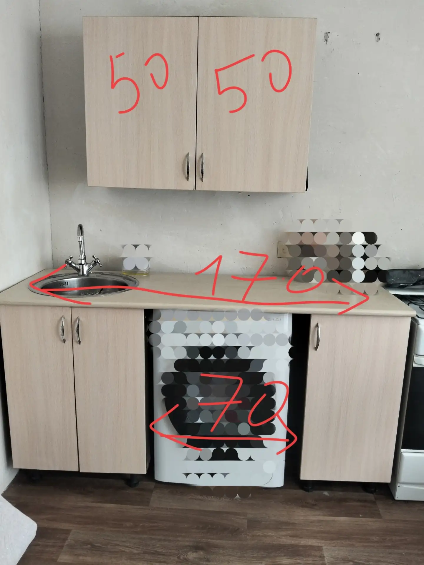 Продам кухонный модуль +газовая плита + Мойка+ сифон+ смеситель 8 т, самовывоз. Телефон 89129425026
