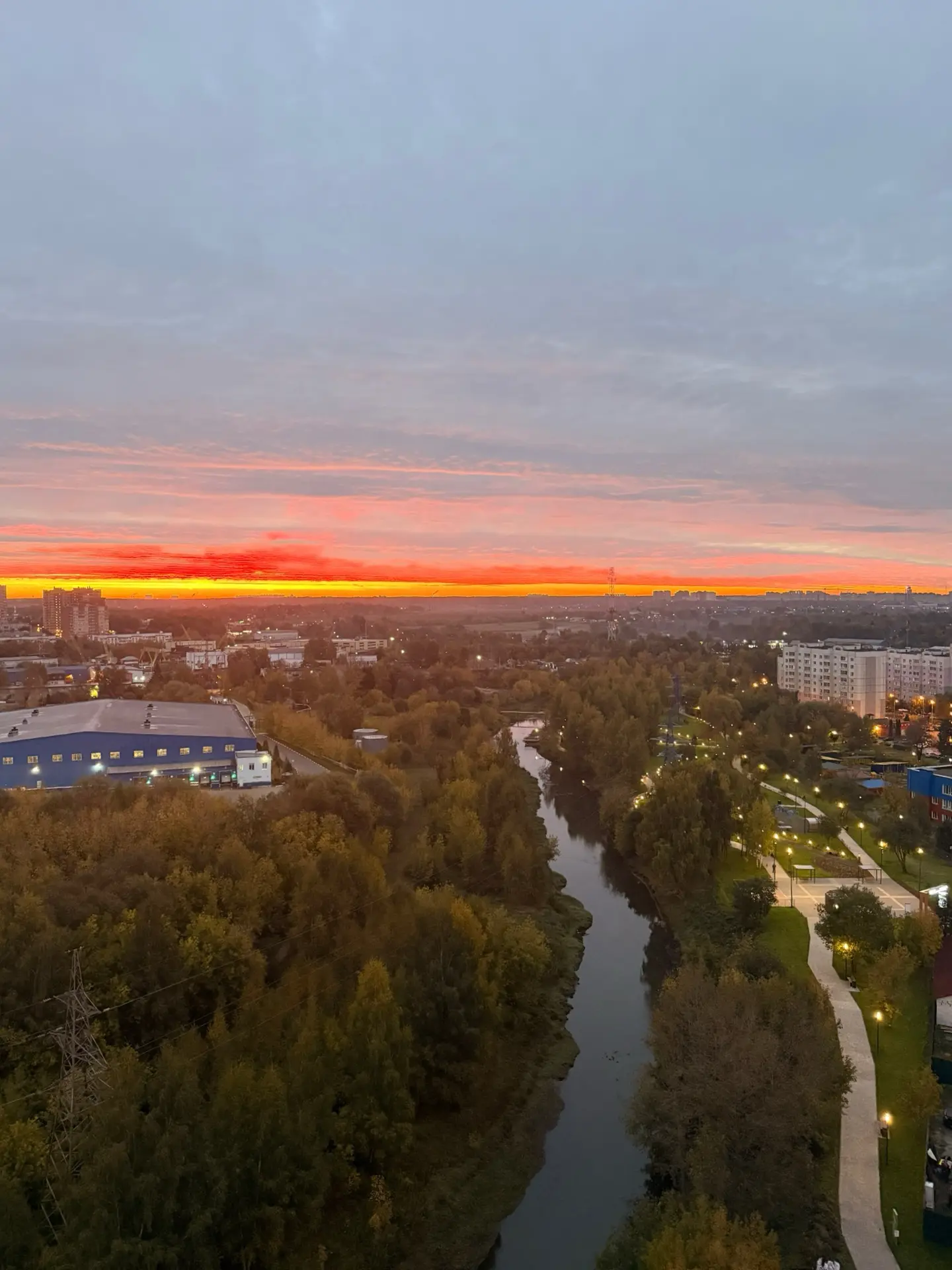 Всю красоту утренней природы невозможно конечно передать через фотографию, но как сказа...