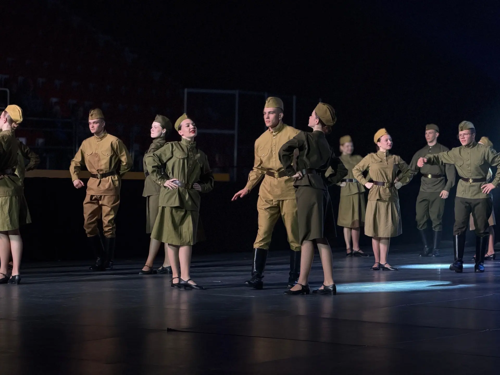 «Этот день мы приближали, как могли!»  🎶Сегодня, в преддверии 81‑й годовщины Великой Победы, Ледовый