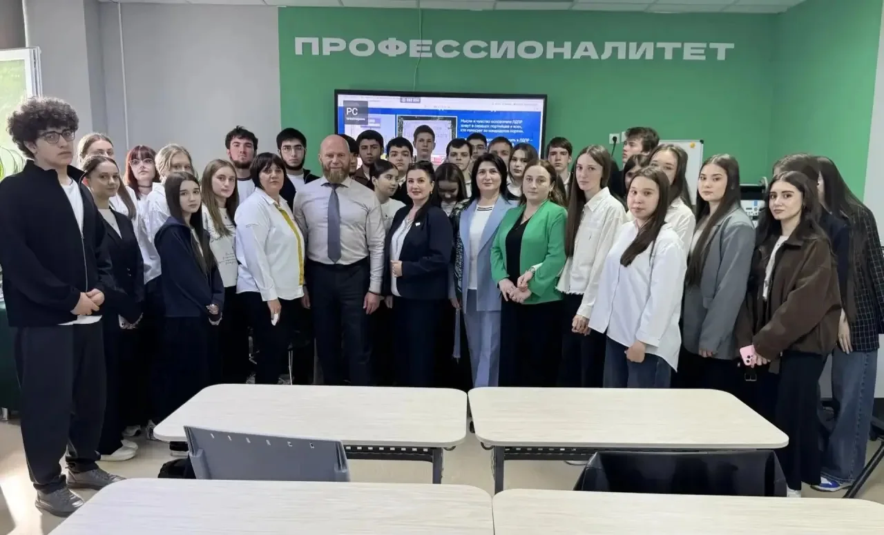 Парламентский урок в КЧР: память о В.В. Жириновском и наследие ЛДПР