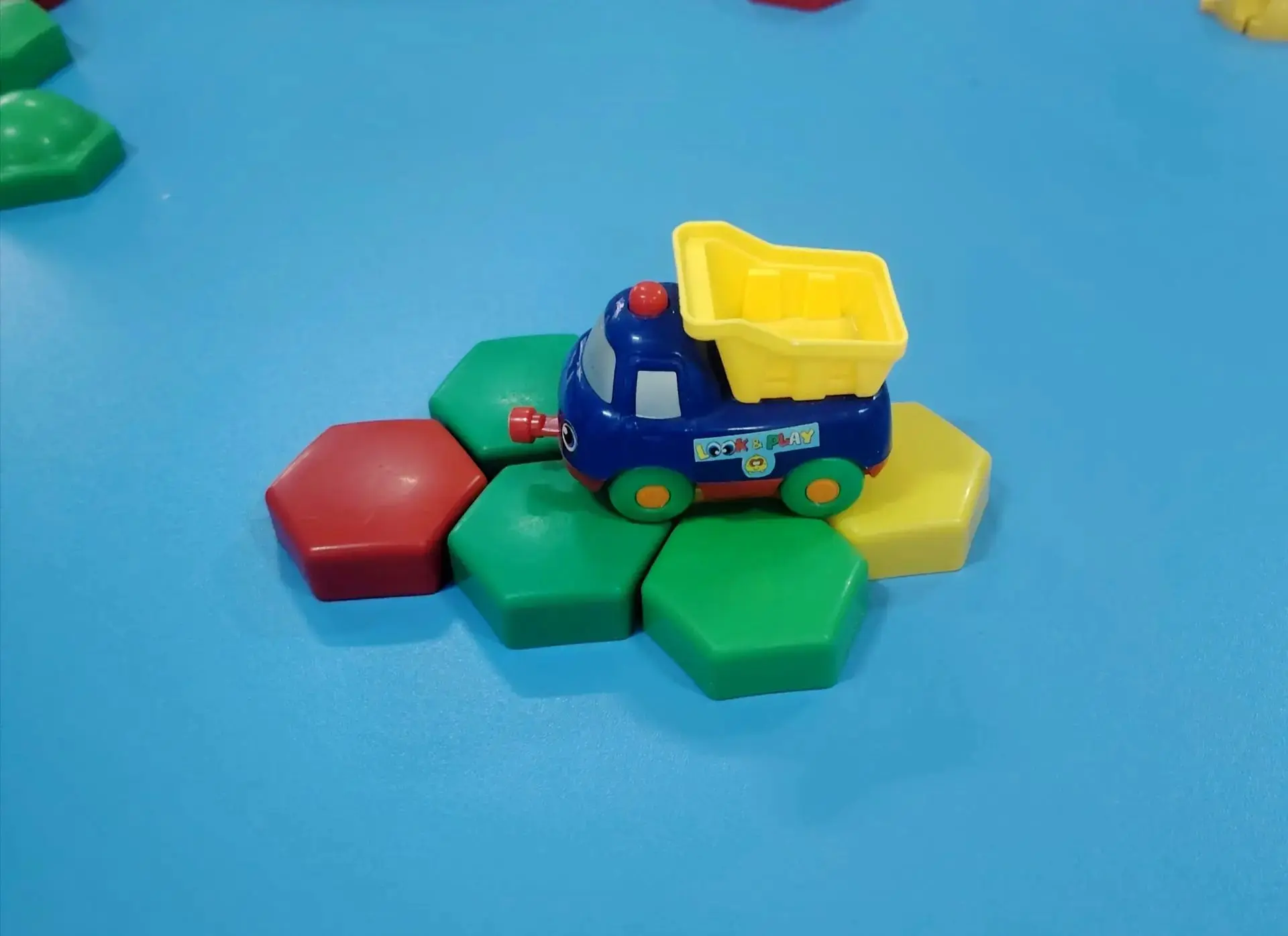Маленькие инженеры в деле! 🛠️️