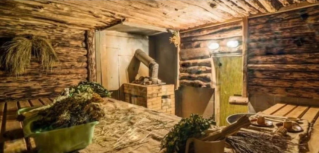 В БАНЕ ЛЕЖАТ, А НЕ СИДЯТ