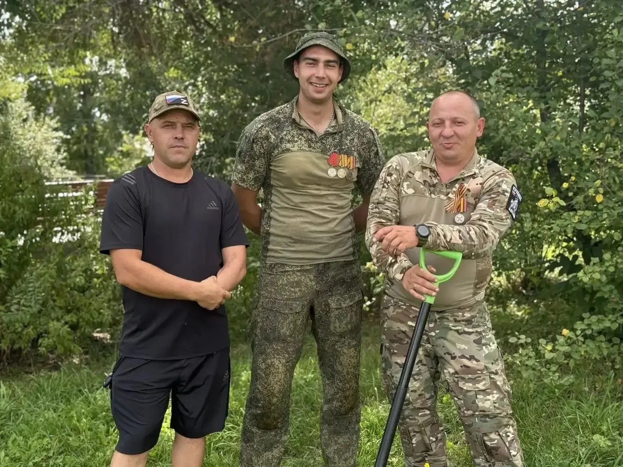Сегодня территория дома культуры «Боровой» преобразилась благодаря слаженной работе нер...