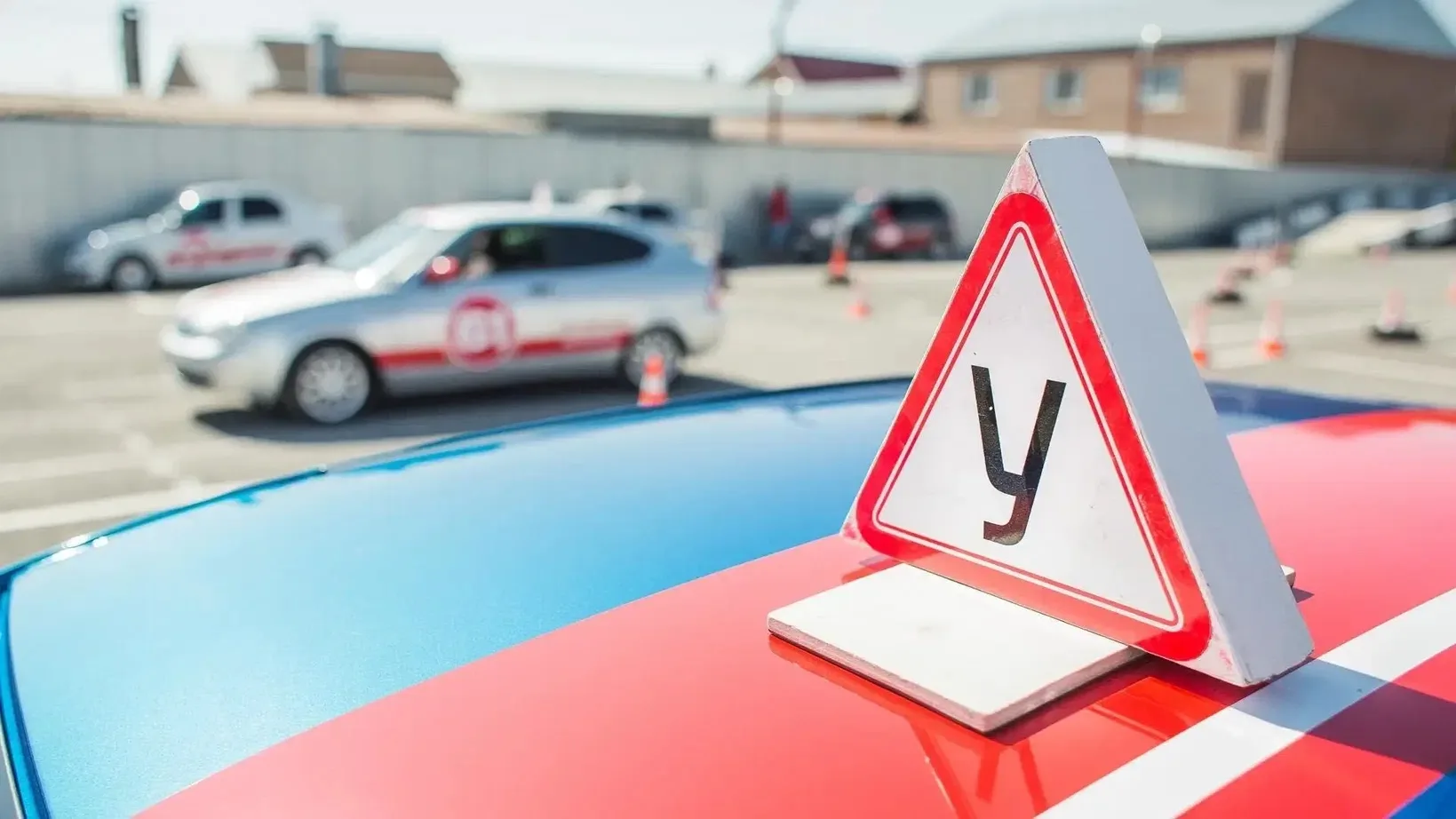 Стоимость обучения в автошколах может вырасти на 10–20%. 

Причиной называют рост цен на топливо, а 