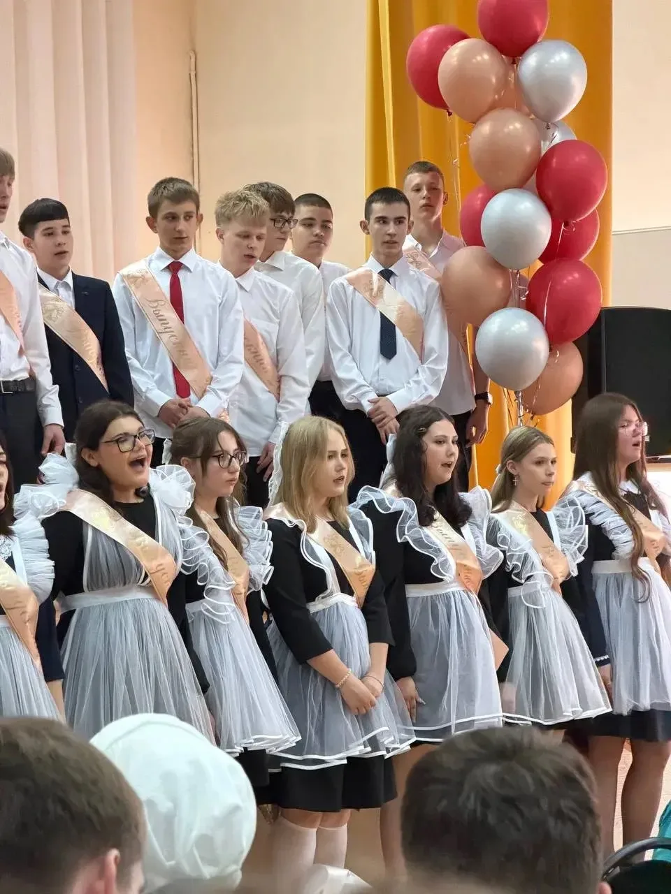 🔔Последний звонок — это всегда особое и трогательное событие. 26 мая он прозвучал для ...