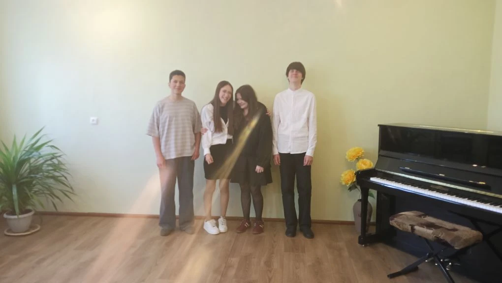 💐Поздравляем наших выпускников и преподавателей инструментальных классов Аллу Викторов...