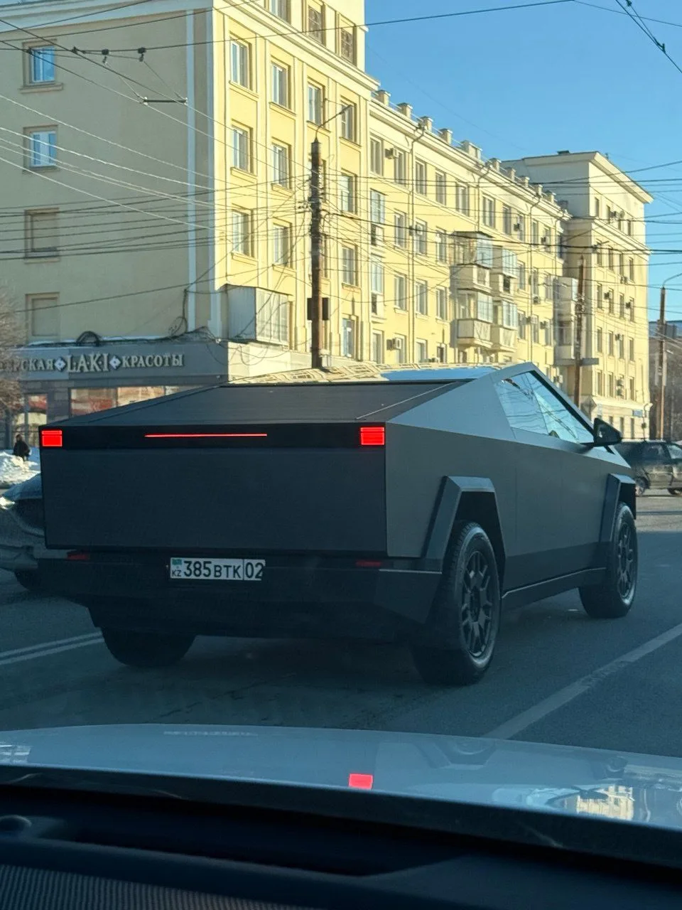 На дорогах Челябиснка замечена Тесла Кирертрак