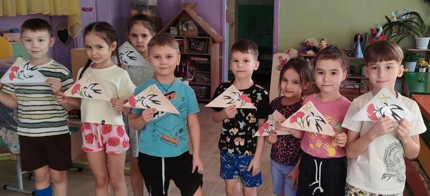Воспитанники подготовительной группы "Ручеёк" Под руководством воспитателя Байтер Юлии Александровны