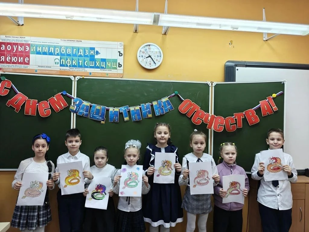 🎎 День китайской культуры в нашей школе: от драконов до чайных церемоний В нашей школе прошла серия 