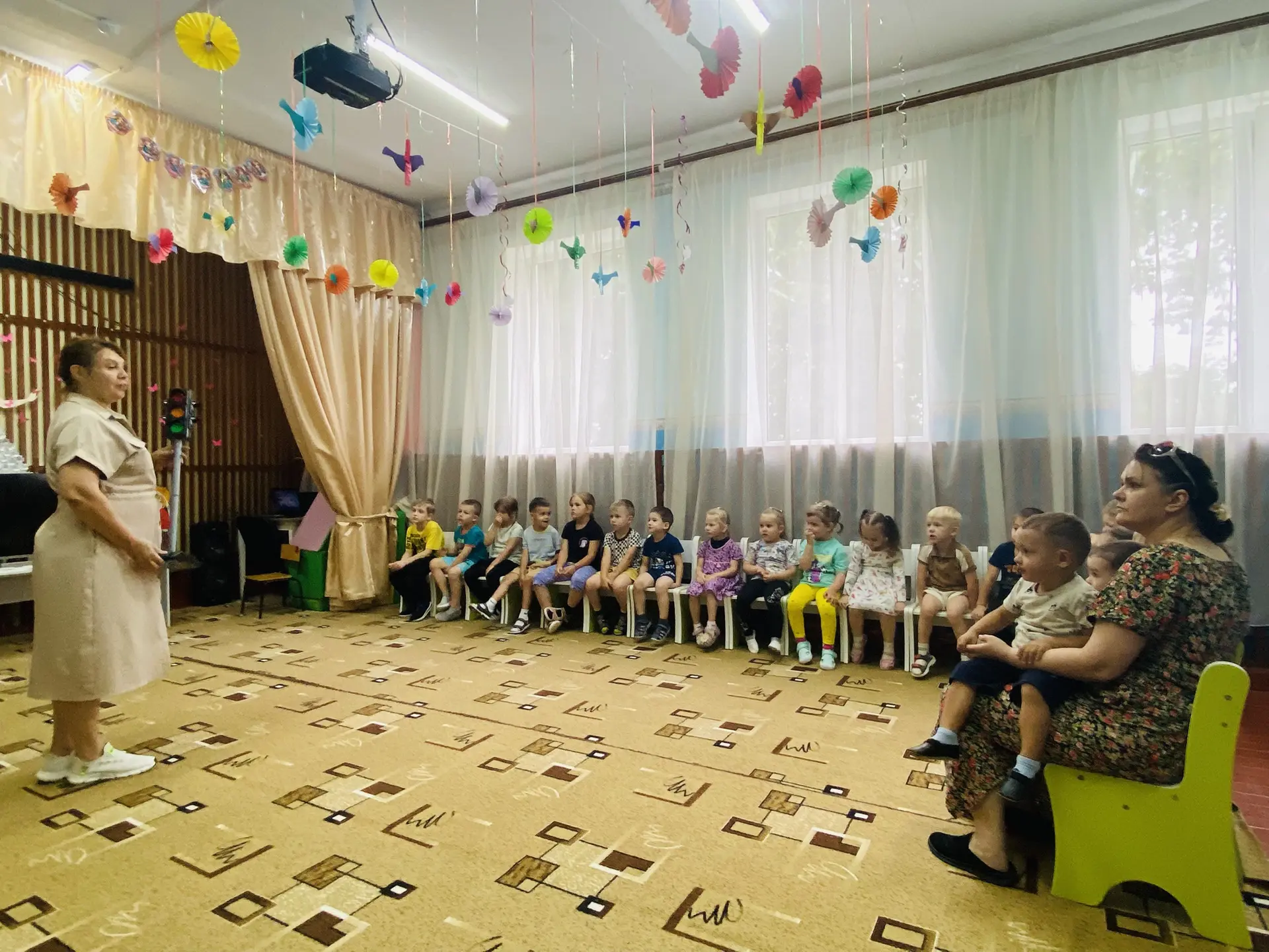 🎉 День рождения светофора в детском саду «Берёзка»! 🎉
